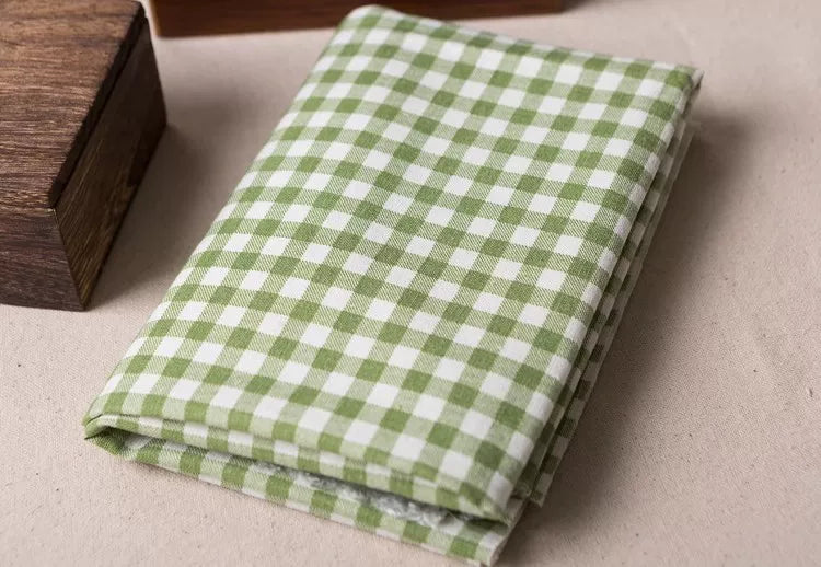 Green Linen Cotton Check Fabric for Bedding, Tablecloths & Crafts - Green Plaid