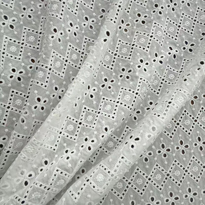100% Cotton Cutwork Embroidered Fabric, 80 g/m², 130 cm Wide, for Dresses, Shirts & Table Linen