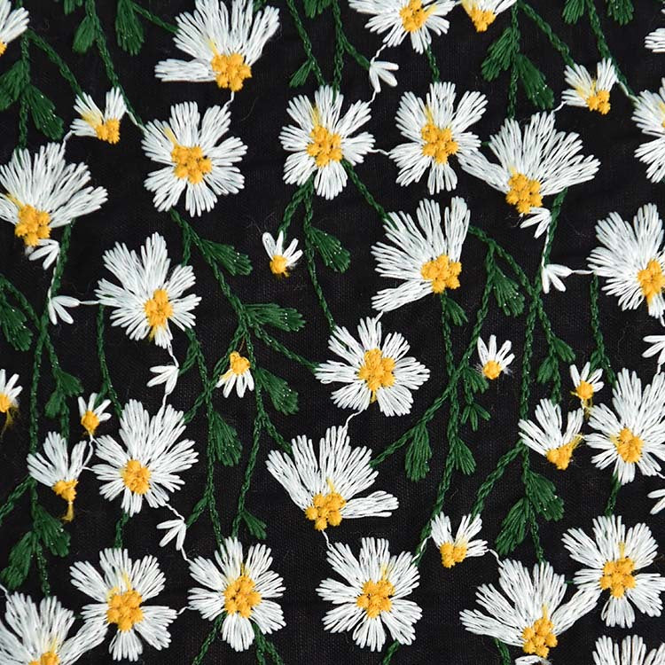 Daisy Embroidered - 4