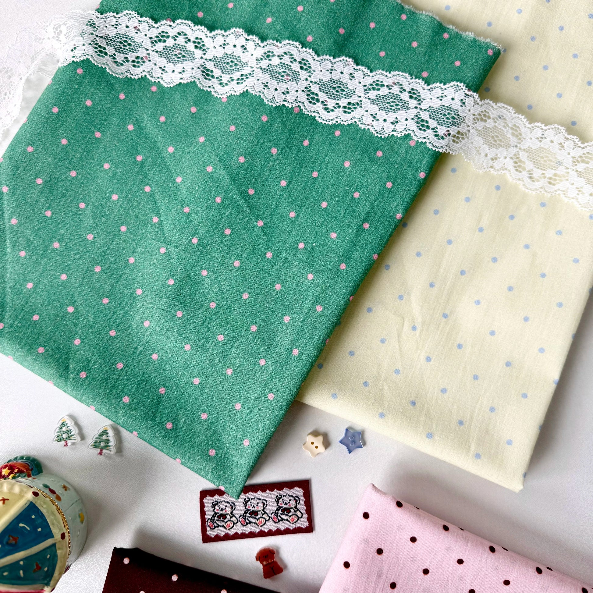 Cotton Fabric, Two-Tone Polka Dot, for Dollwear, Scrunchies & Light Tops