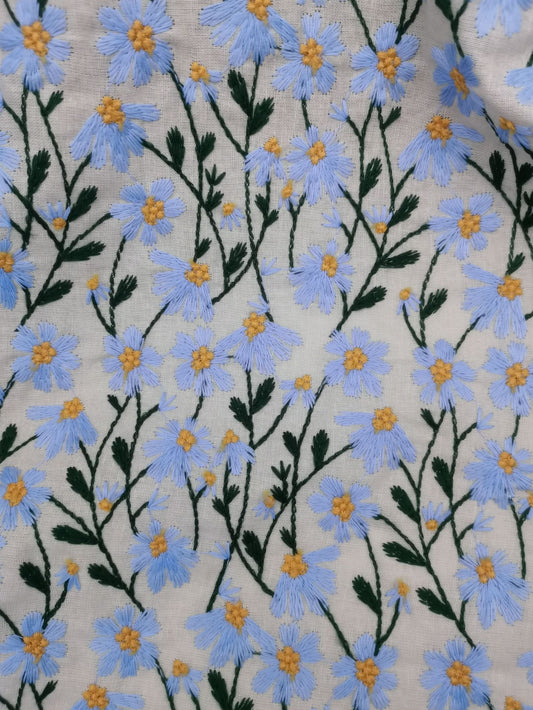Daisy Embroidered - 1
