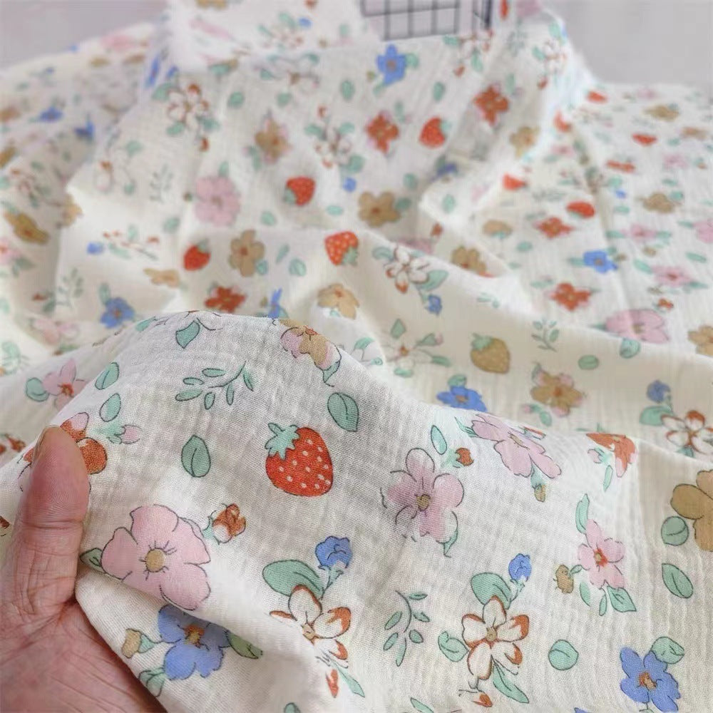 Double Crinkle Gauze Cotton, Baby Heart Print Cloth for Blankets & Bibs - Strawberry Floral