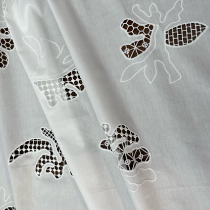 100% Cotton Embroidered Fabric, 200 g/m², 140 cm Wide, for Shirts, Jackets & Craft