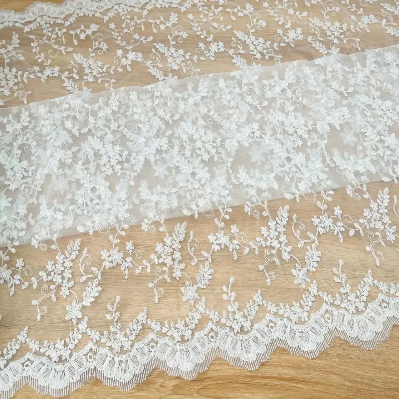 Polyester Organza Embroidered Lace Fabric, 100 g/m², 120 cm Wide, for Lolita, Wedding & Craft - White