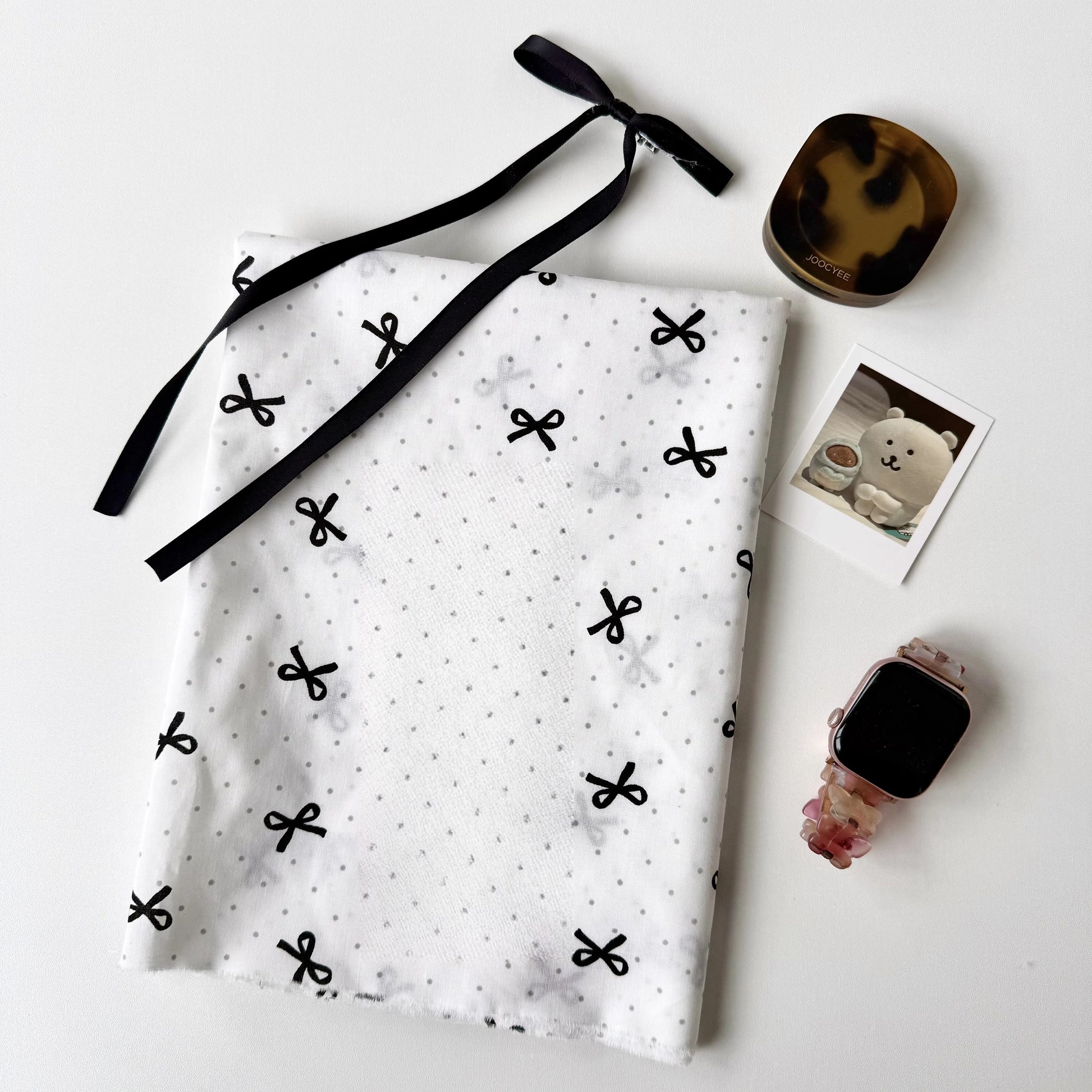 Cotton Fabric, Bow & Polka Dot Prints, for Homewear, Dollwear & Scrunchies - White & Black