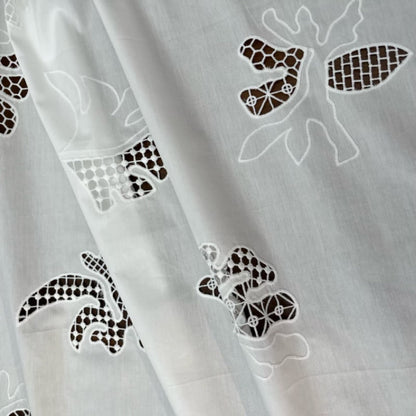 100% Cotton Embroidered Fabric, 200 g/m², 140 cm Wide, for Shirts, Jackets & Craft