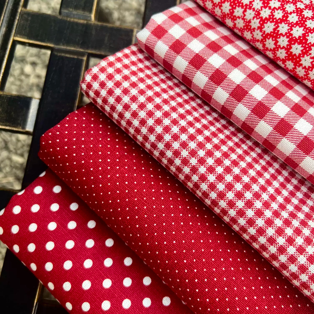 Cotton Polka Dot & Check Fabric, for Shirts & Cushions