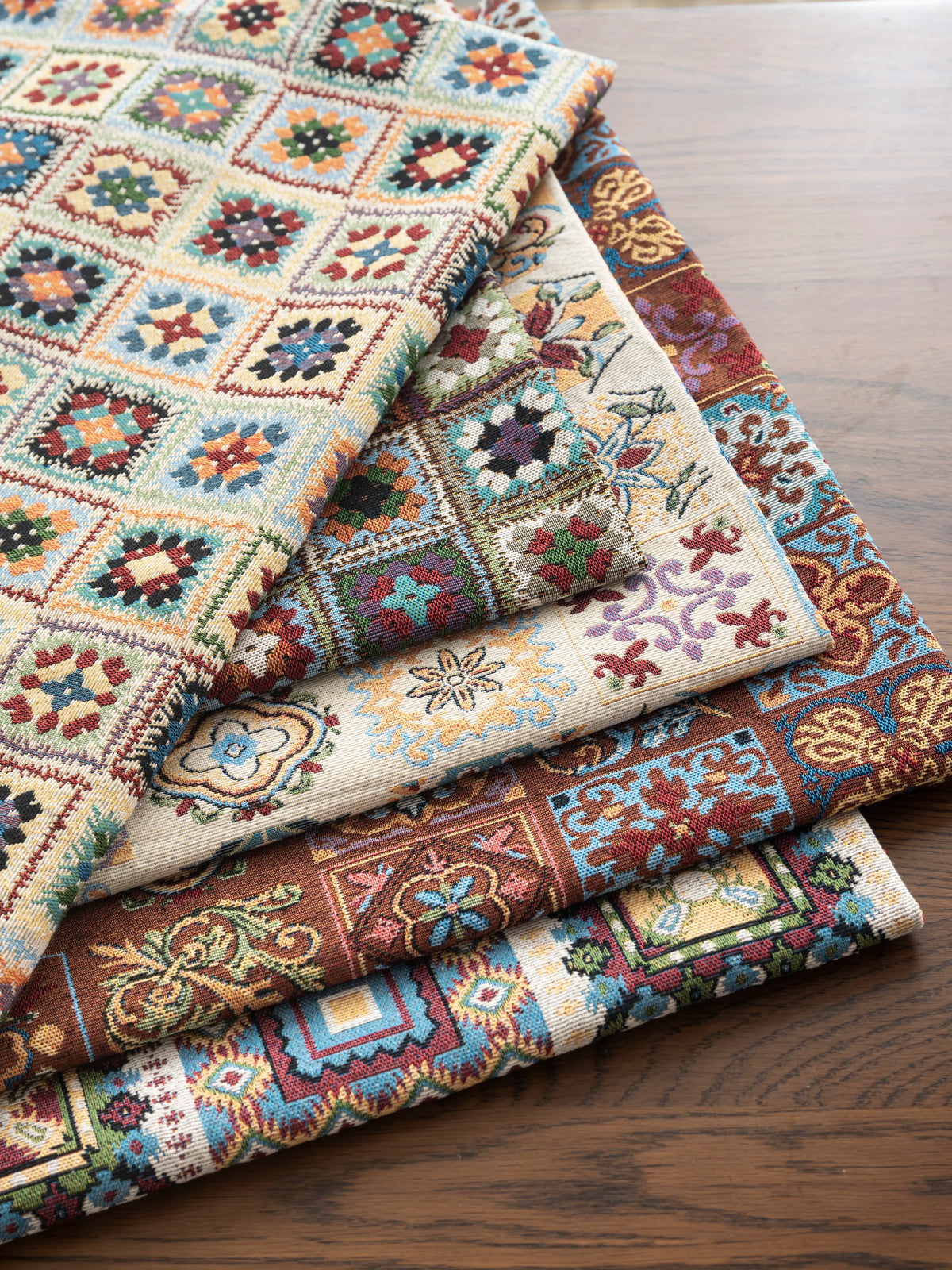 Heavy Poly Jacquard Check Fabric, for Upholstery & Cushions