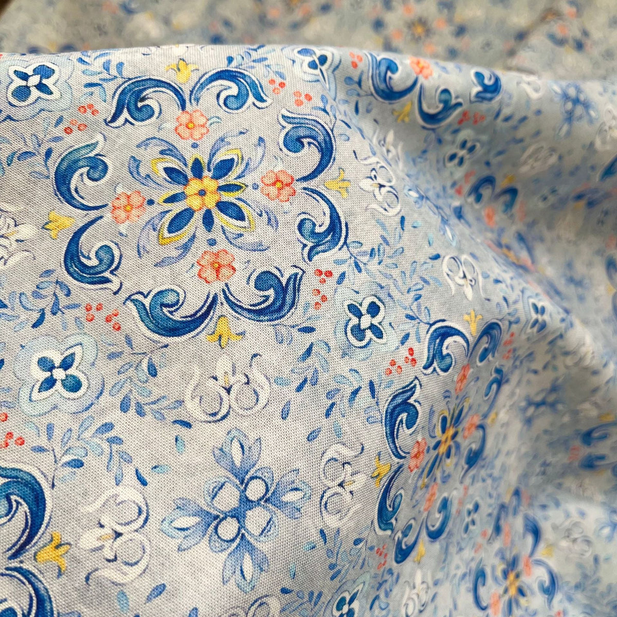 Printed Fabric, Printed, for Dresses & Tops, 59 in Wide