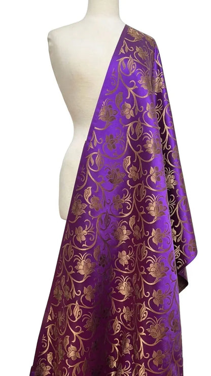Antique Gold Floral Jacquard Brocade - Texture